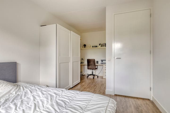 Photo 37 of Arent van Gentlaan 43