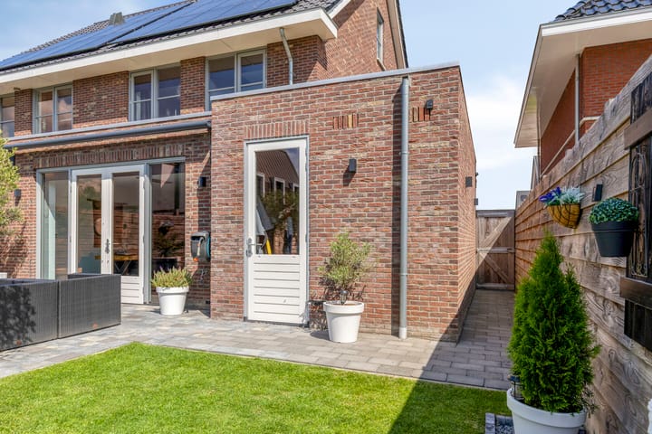 Photo 50 of Arent van Gentlaan 43