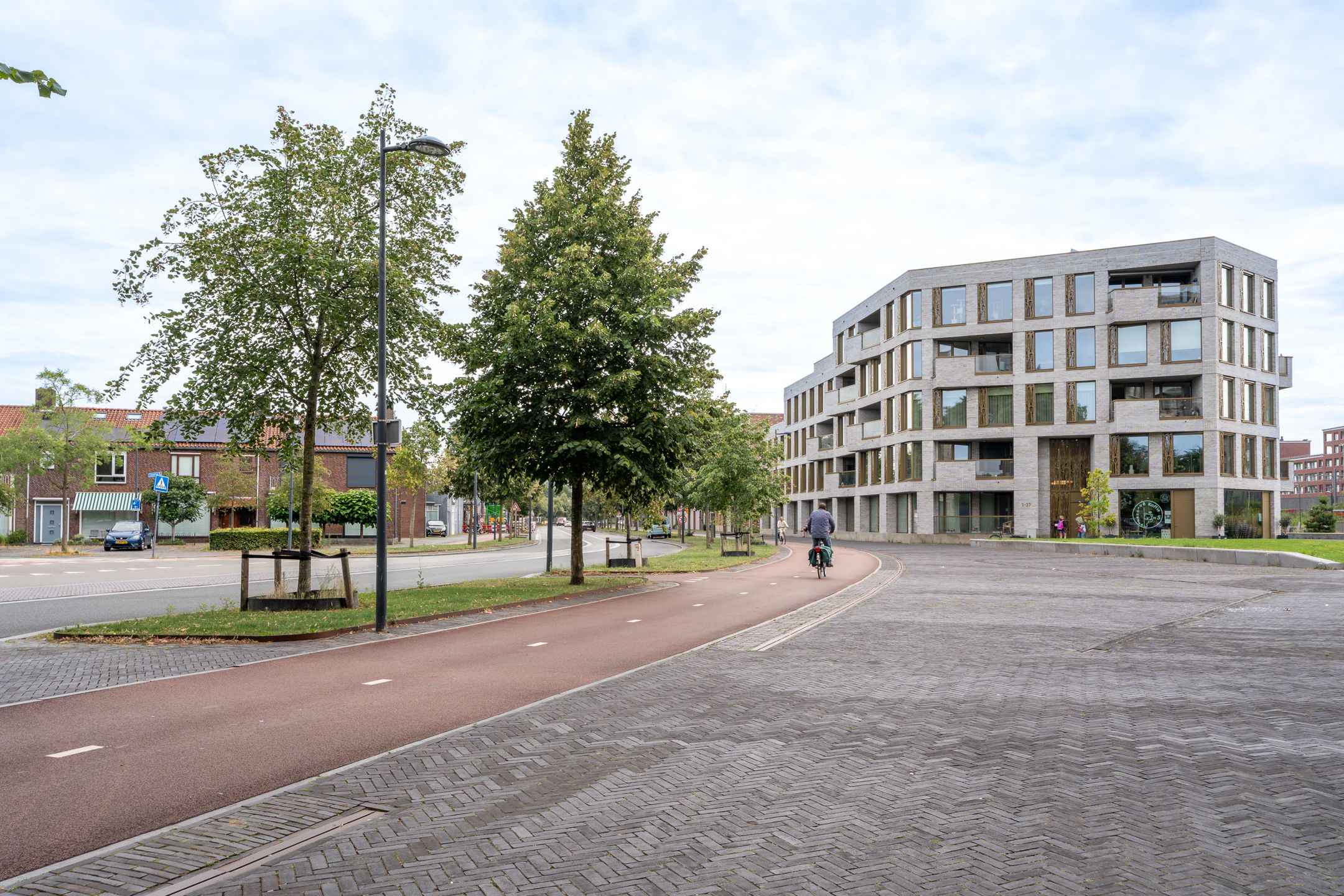 Foto 30 van Terheijdenstraat 290