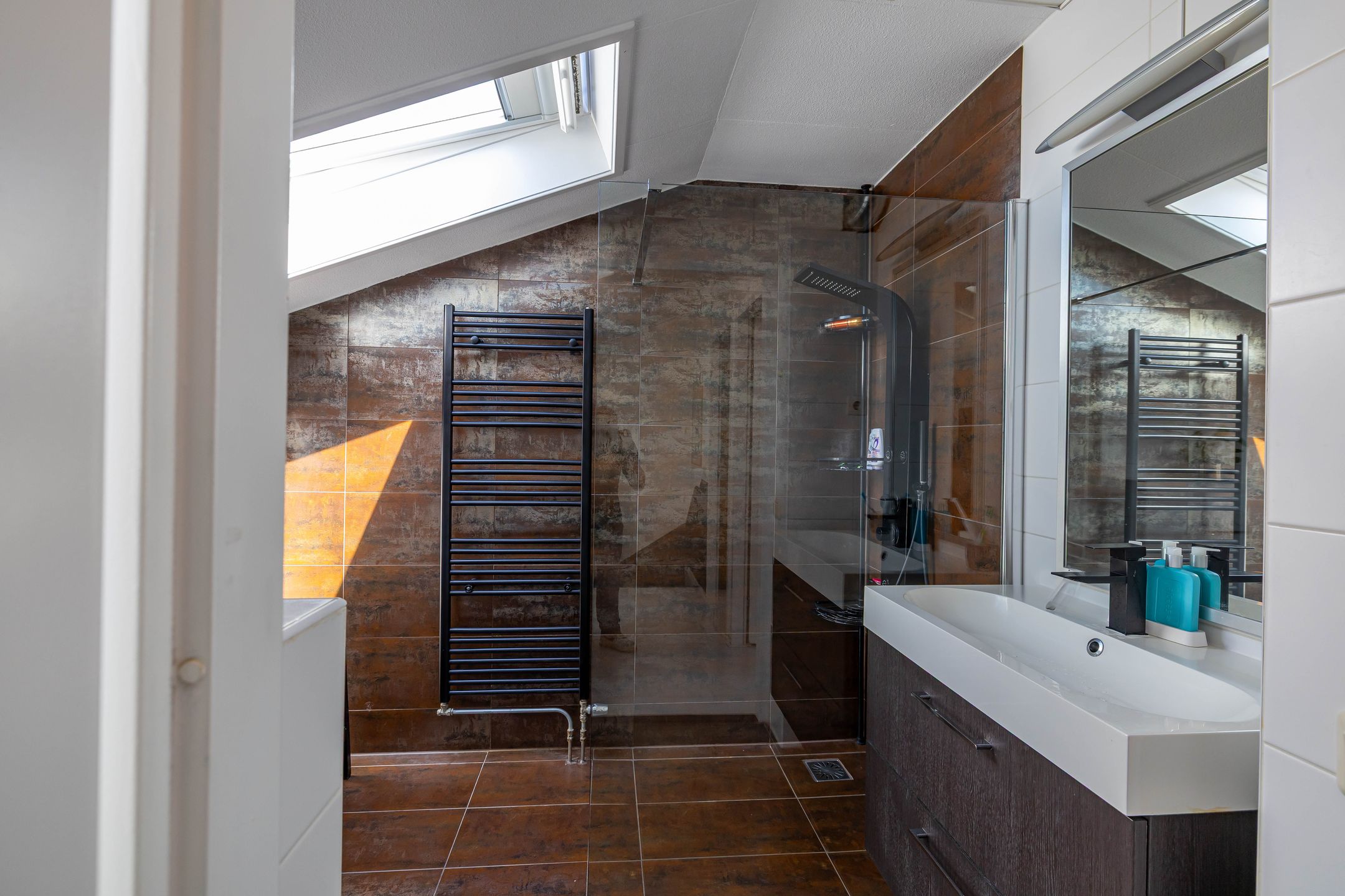 Foto 21 van Willem Valkstraat 10