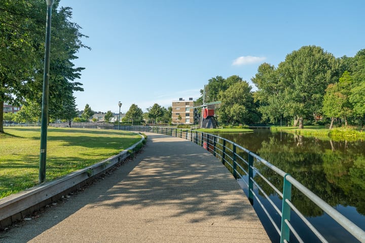 Foto 21 van Aert van Neslaan 432