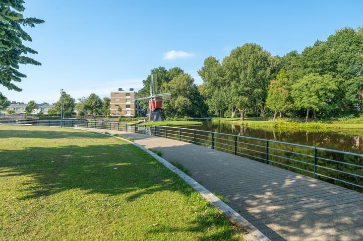 Foto 22 van Aert van Neslaan 432