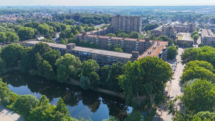 Foto 33 van Aert van Neslaan 432