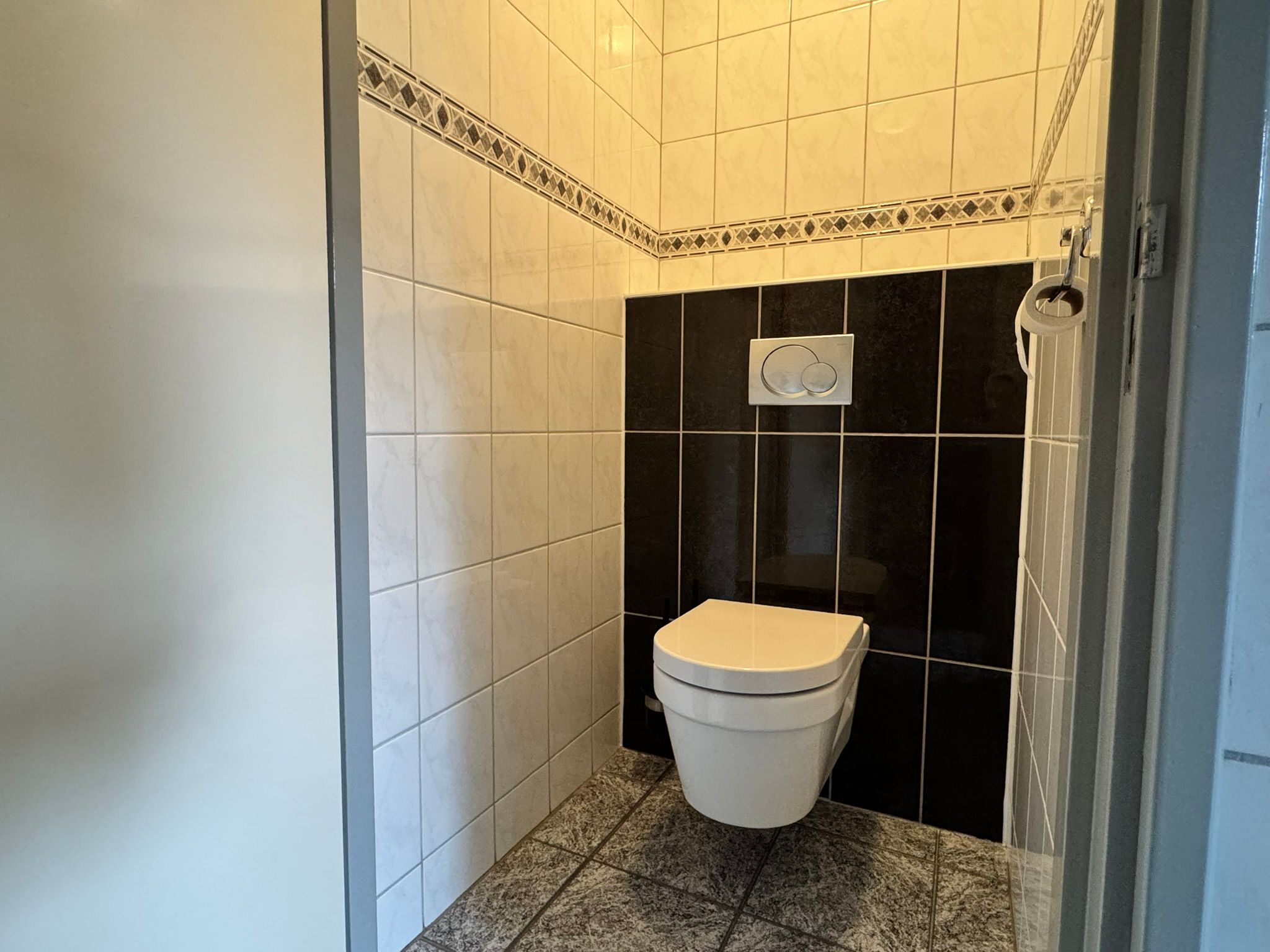 Photo 12 of Noorder Sluisstraat 29