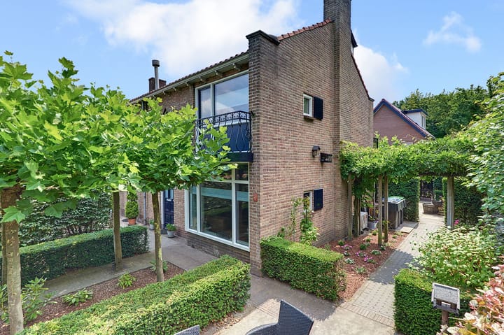 Foto 1 van Julianalaan 22