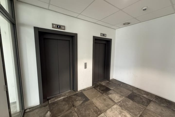 Photo 20 of Elizabeth Cady Stantonplein 717