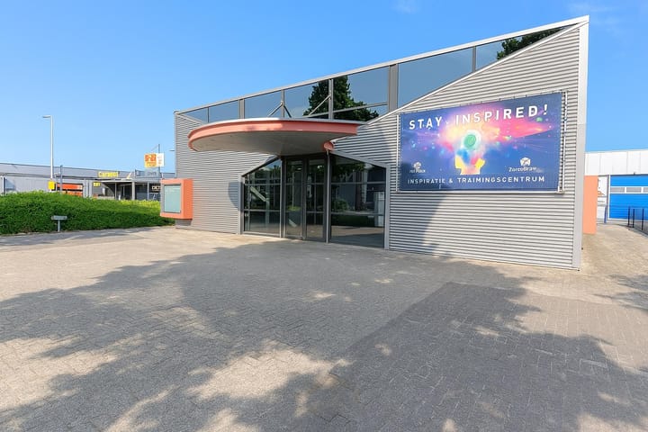 De Amer 8, Dronten