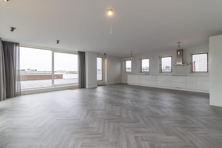 Foto 2 van Carel Willinkgracht 233