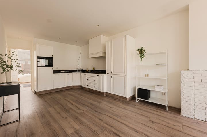 Photo 10 of Eerste Van Swindenstraat 38-2