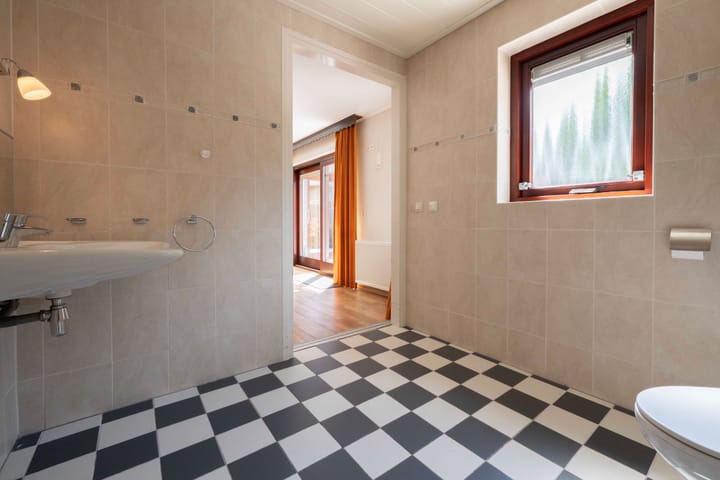 Foto 24 van Beukenlaan 17