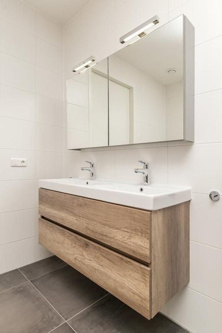 Foto 21 van van Vollenhovenlaan 122