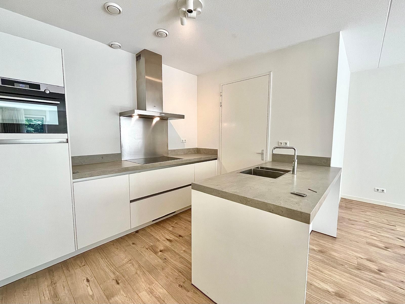 Foto 3 van van Vollenhovenlaan 122