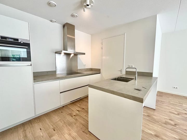 Foto 3 van van Vollenhovenlaan 122