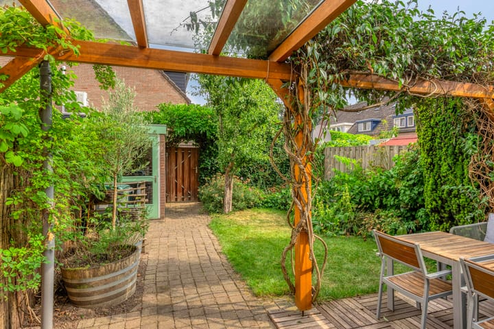 Foto 29 van Tuinlaan 64