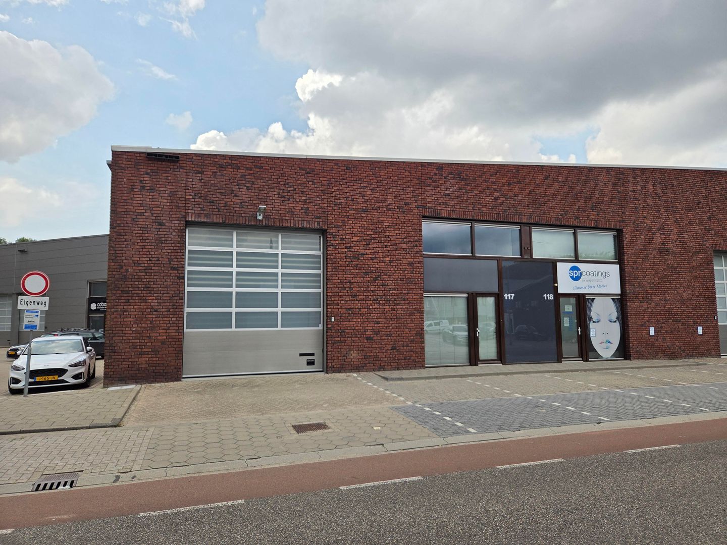 Bekijk foto 2 van H.A. Lorentzstraat 117