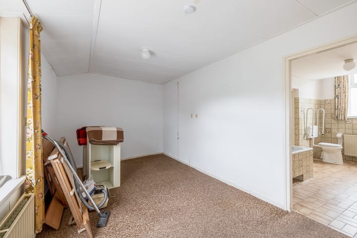 Photo 19 of Breeweg 2