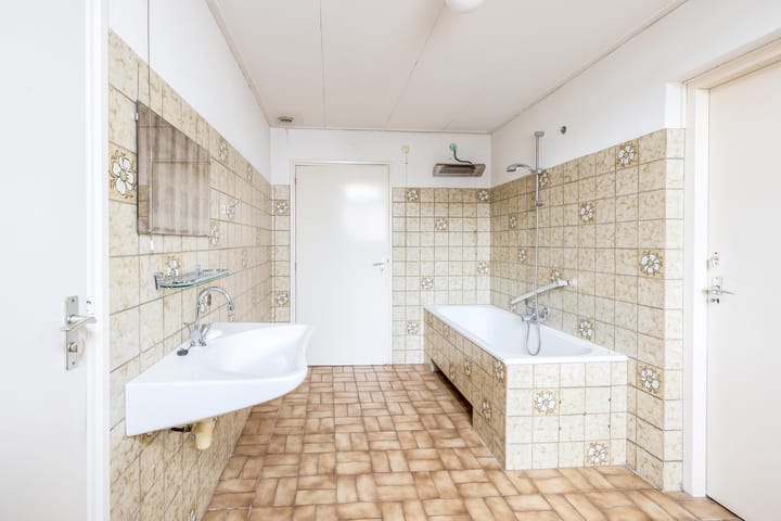 Photo 23 of Breeweg 2