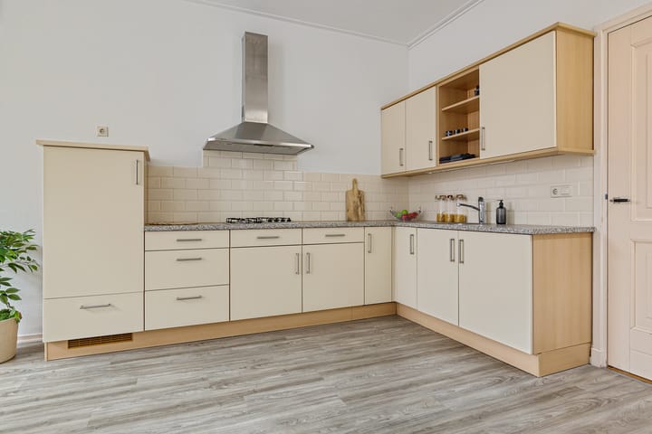 Foto 32 van Herebinnensingel 17-A