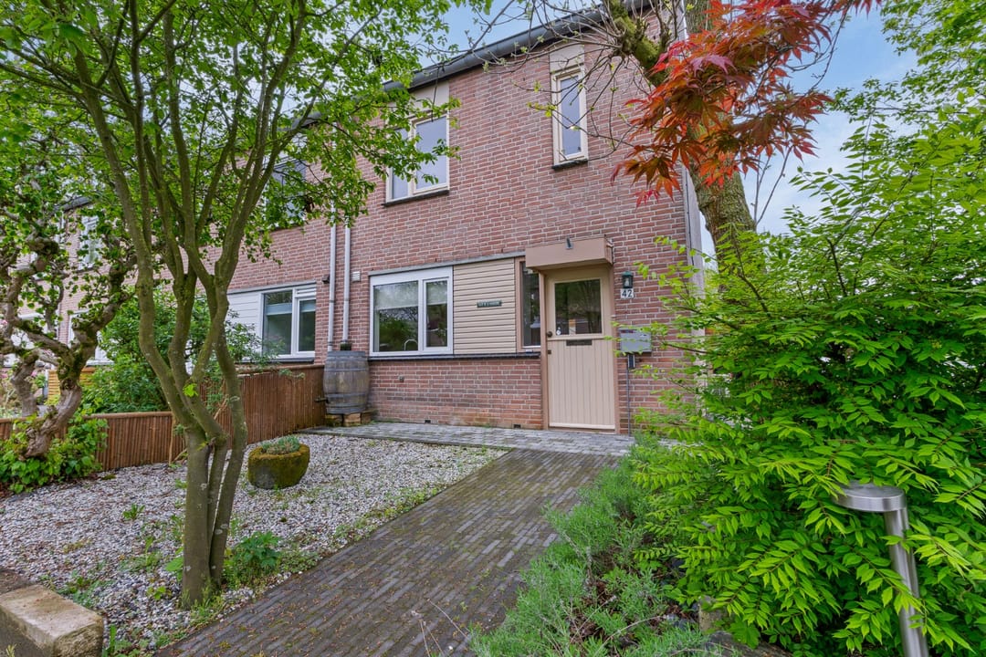 Foto 1 van Bij de Postwagen 42