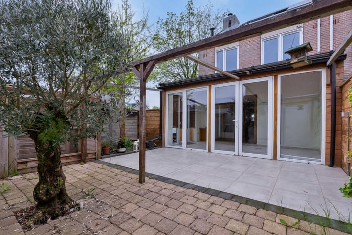 Foto 10 van Bij de Postwagen 42