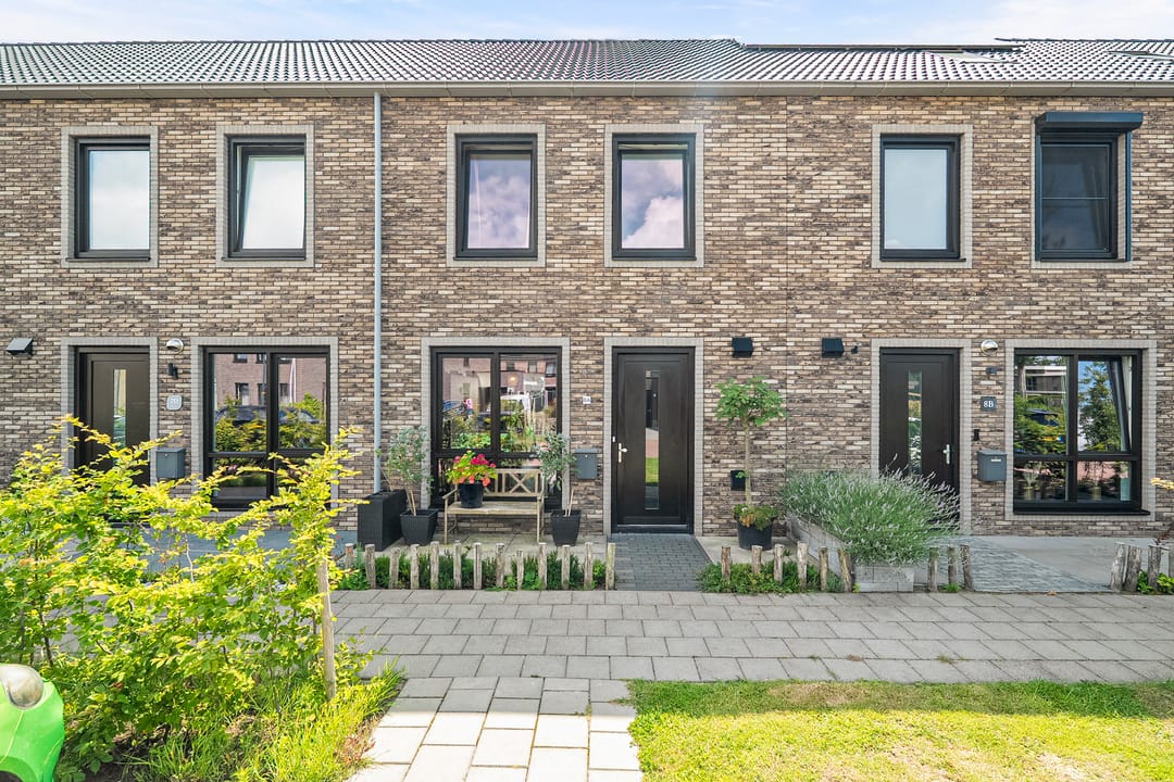 Foto 1 van Kastanjehout 8-A