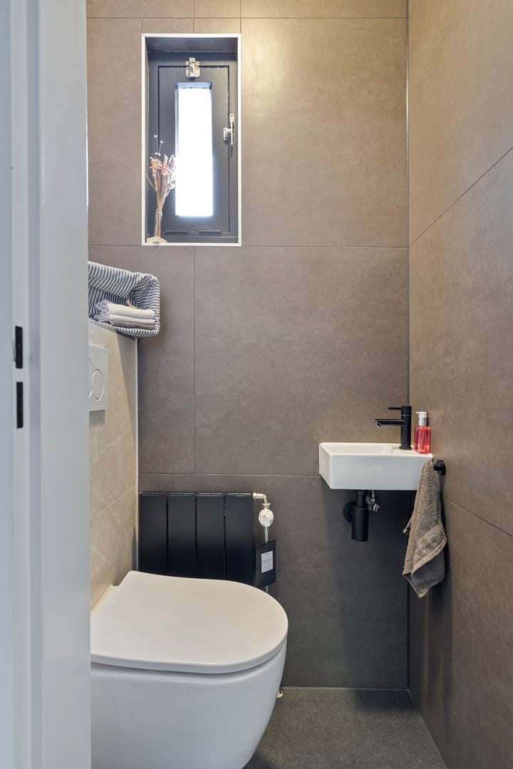 Photo 9 of Volkerakstraat 15