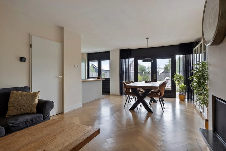 Photo 14 of Volkerakstraat 15