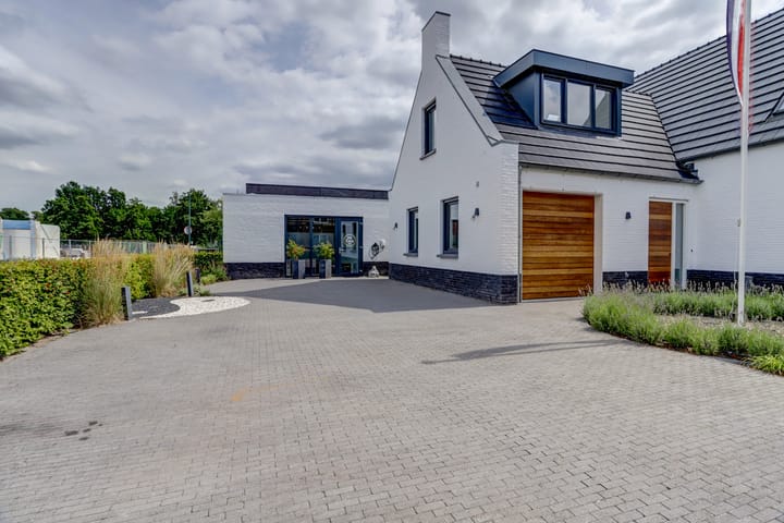 Photo 5 of Haagwinde 22