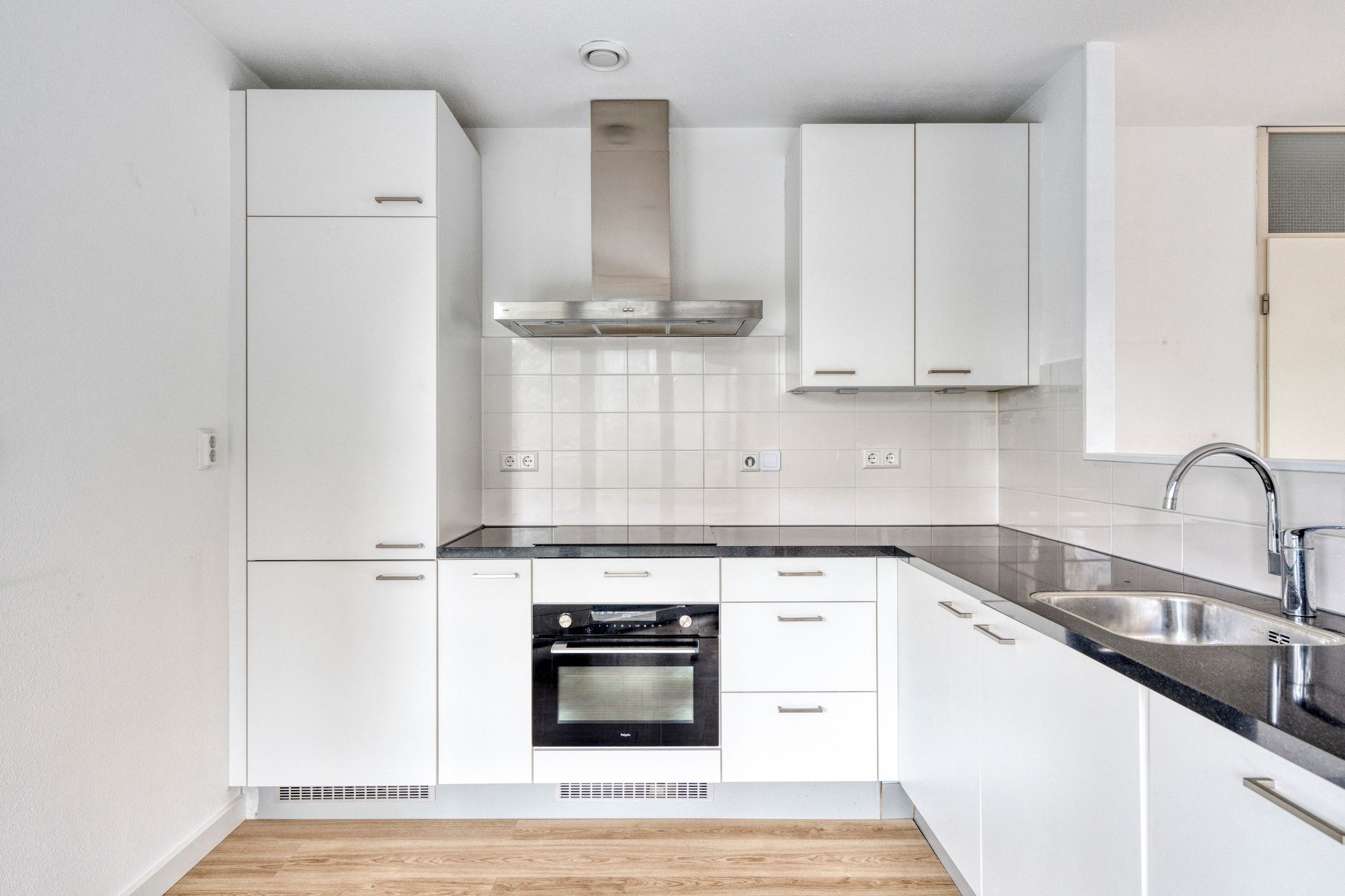 Photo 9 of Dag Hammarskjöldhof 35