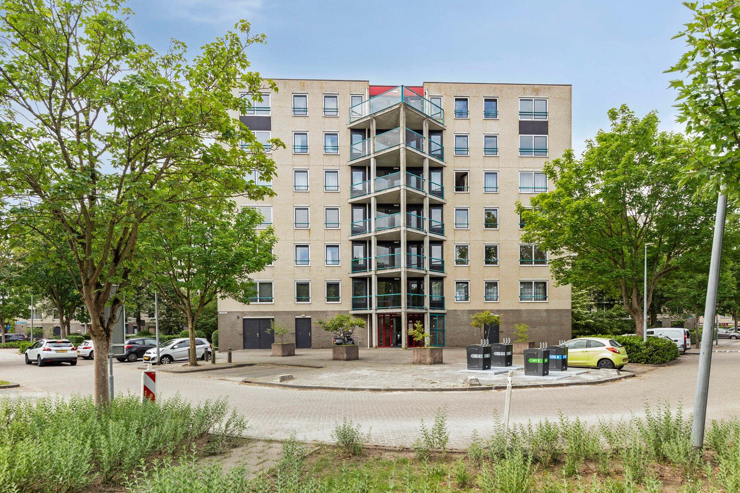 Photo 20 of Dag Hammarskjöldhof 35