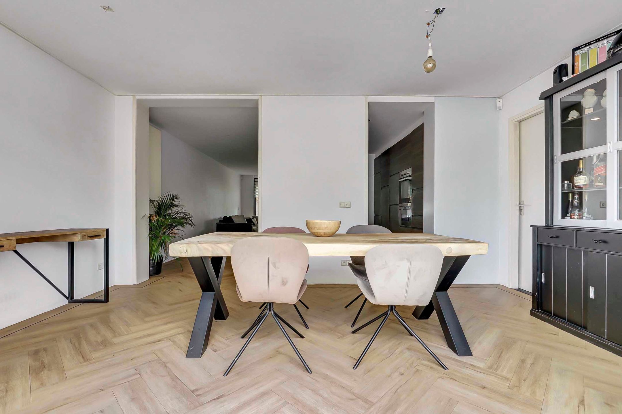 Foto 9 van Hammarskjöldstede 13