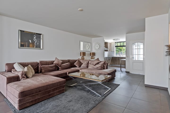 Photo 10 of Koningspage 75