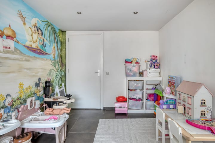 Photo 16 of Koningspage 75