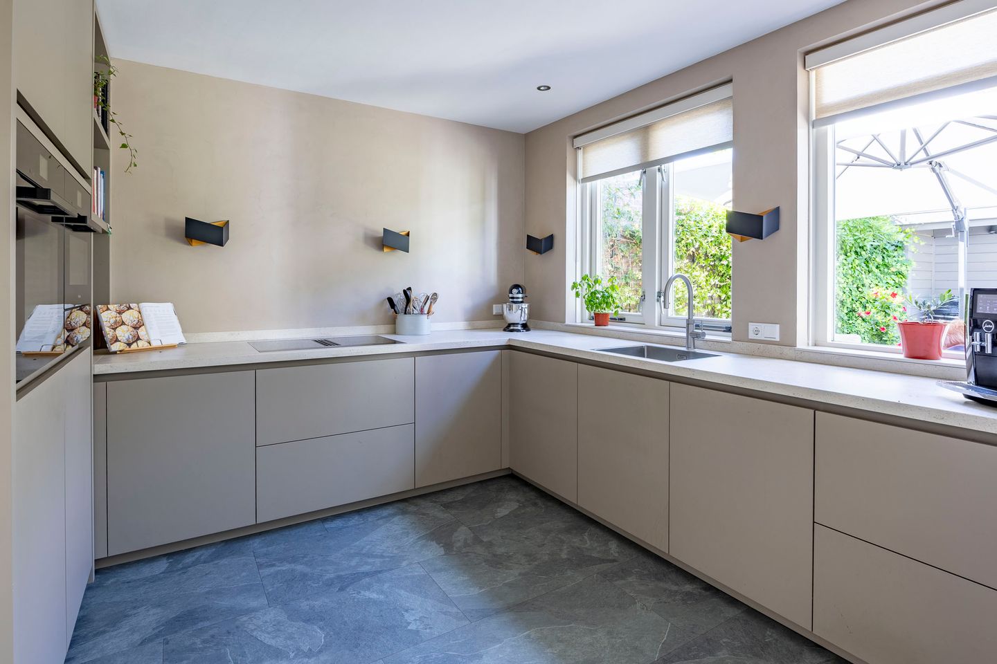 Foto 5 van Isabellahof 14