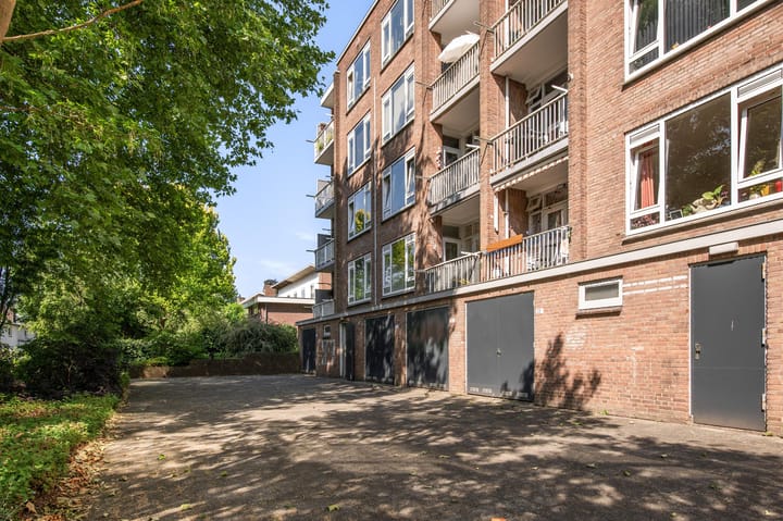 Foto 19 van Treublaan 13-1