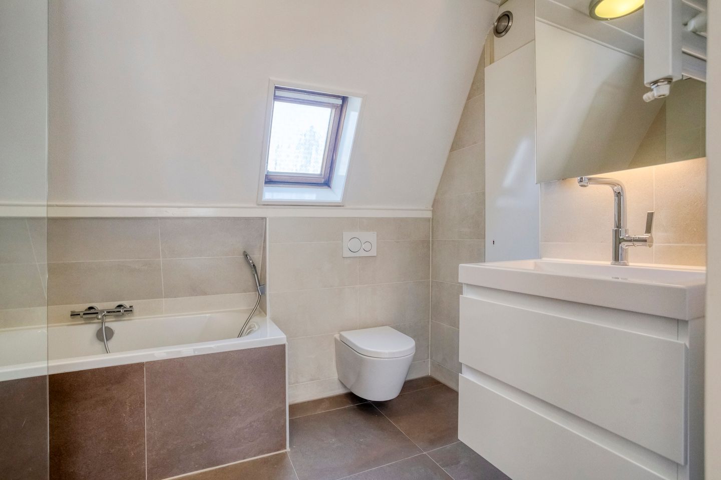 Foto 29 van K.P.C. de Bazelstraat 15