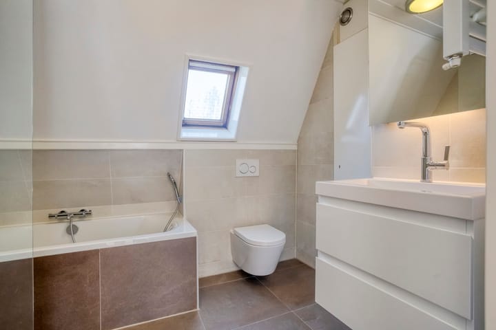 Foto 29 van K.P.C. de Bazelstraat 15