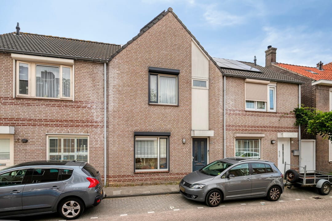 Photo 1 of Abraham Kuijperstraat 43