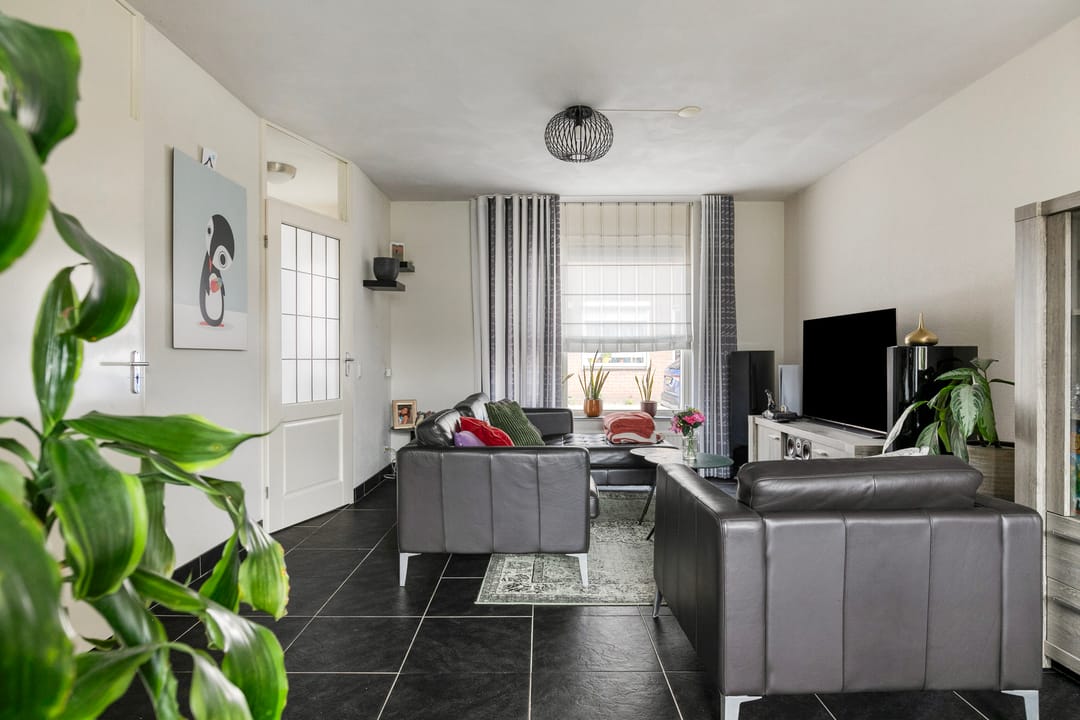 Photo 2 of Abraham Kuijperstraat 43