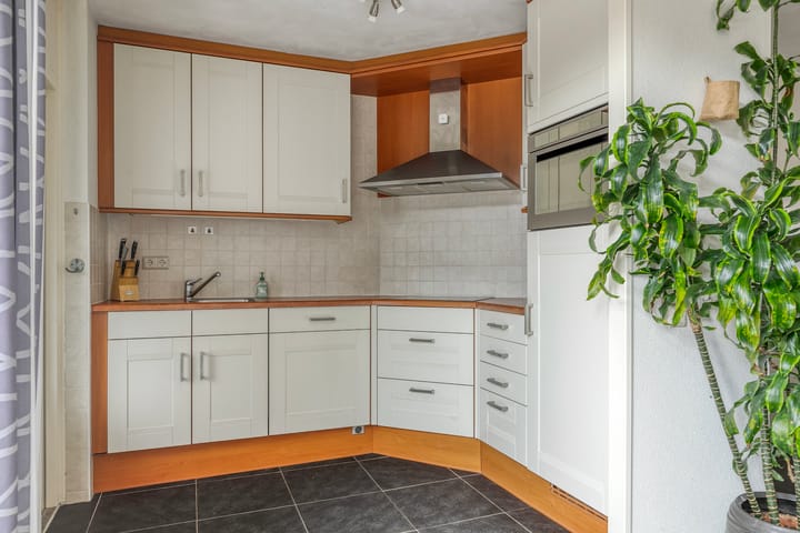 Photo 3 of Abraham Kuijperstraat 43