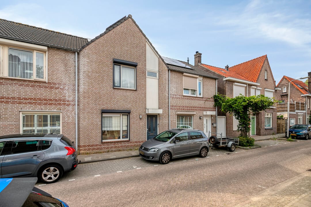 Photo 7 of Abraham Kuijperstraat 43