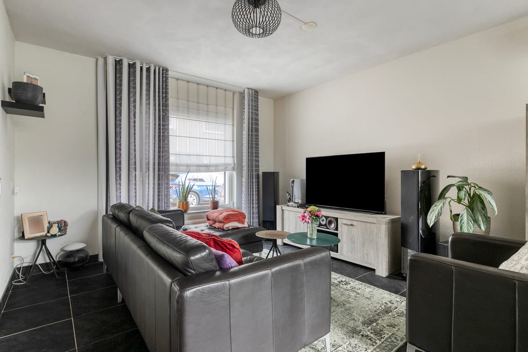 Photo 11 of Abraham Kuijperstraat 43