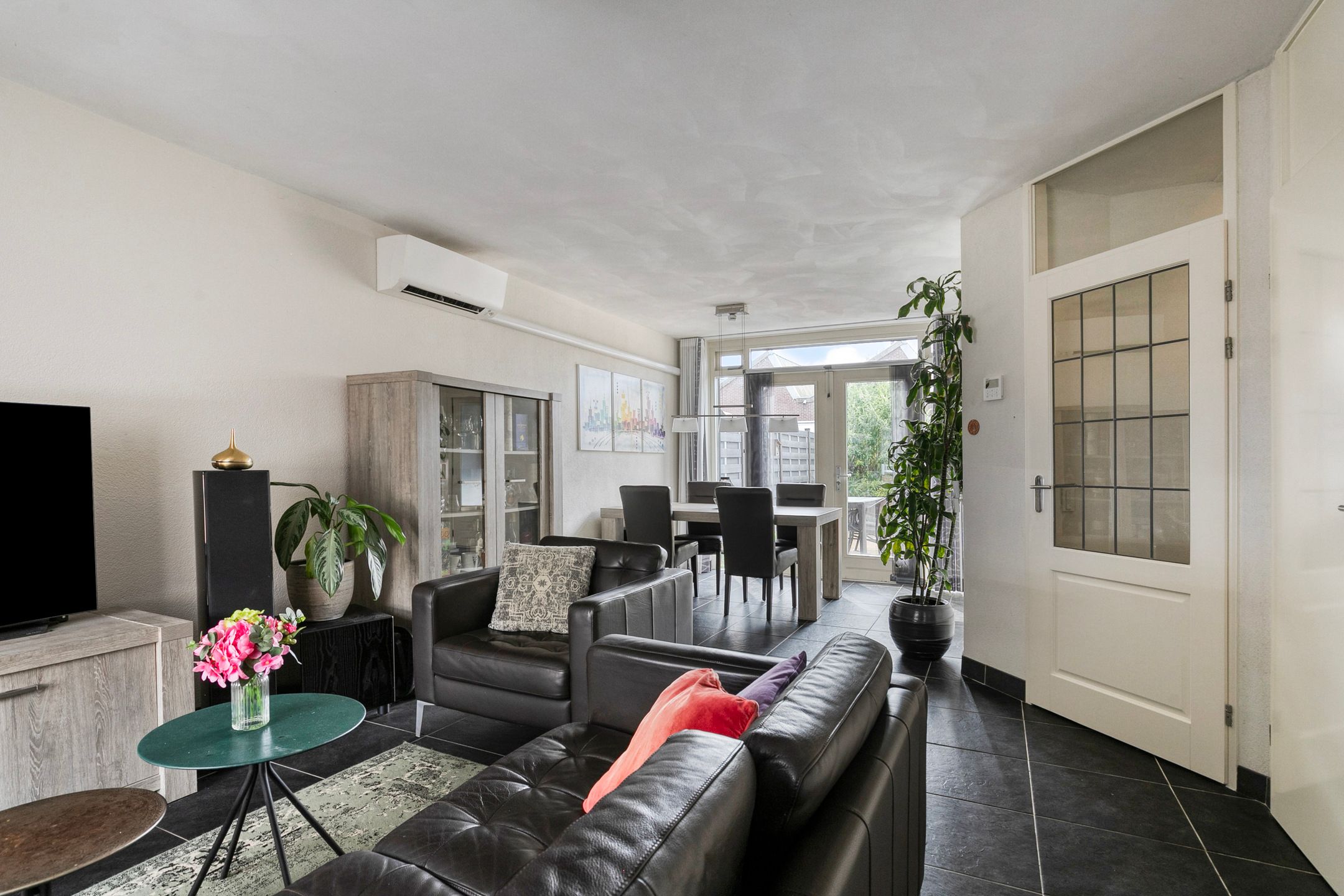 Photo 12 of Abraham Kuijperstraat 43