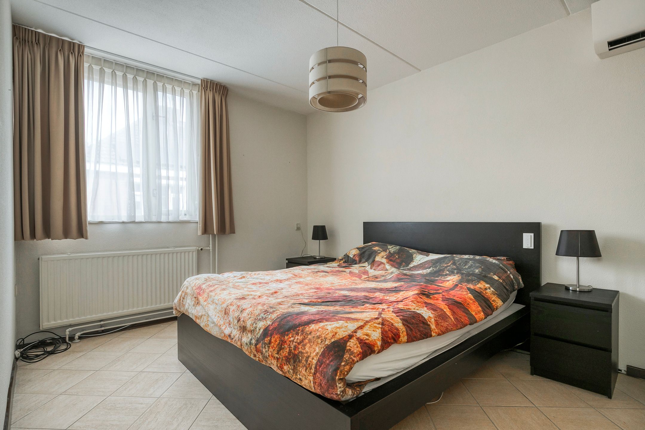 Photo 21 of Abraham Kuijperstraat 43