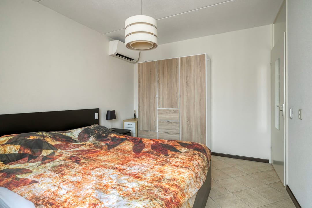 Photo 22 of Abraham Kuijperstraat 43