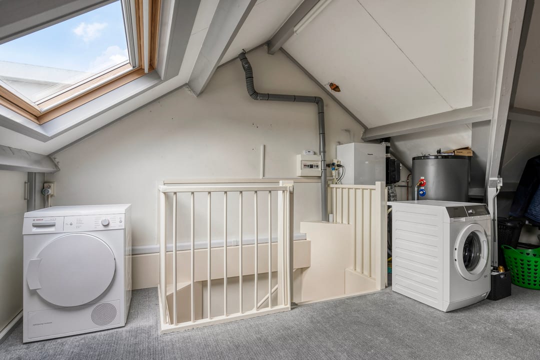 Photo 31 of Abraham Kuijperstraat 43