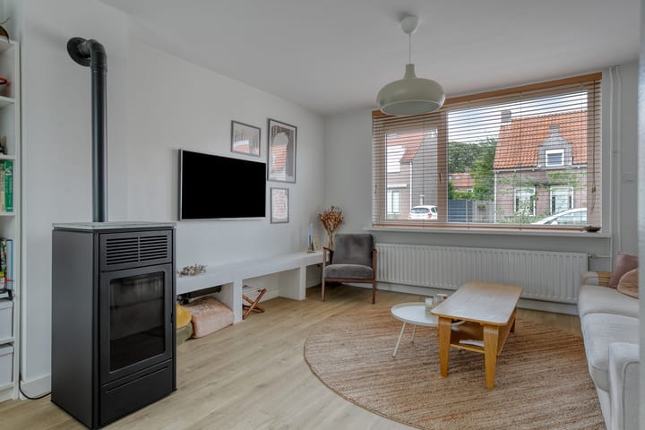 Foto 7 van Burgemeester van Poppelstraat 49