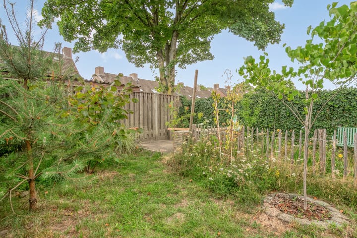 Foto 26 van Burgemeester van Poppelstraat 49