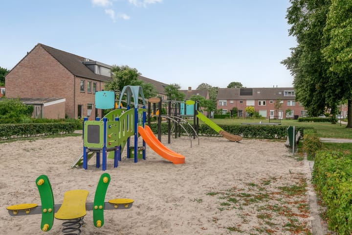 Foto 31 van Burgemeester van Poppelstraat 49