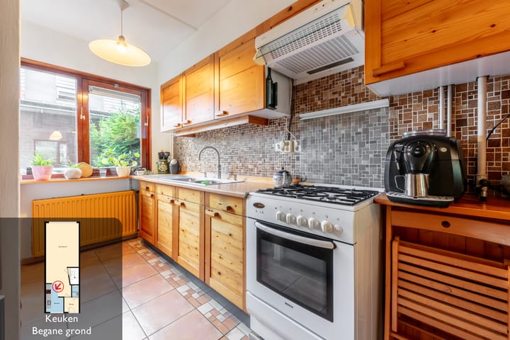 Foto 19 van Jan van Galenstraat 19